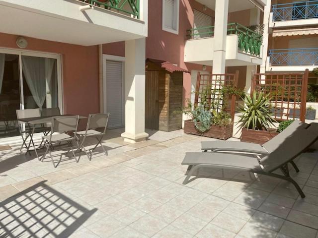 Appt 2 Pieces Port Frejus - Mega Terrasse + Garage Appartement Buitenkant foto