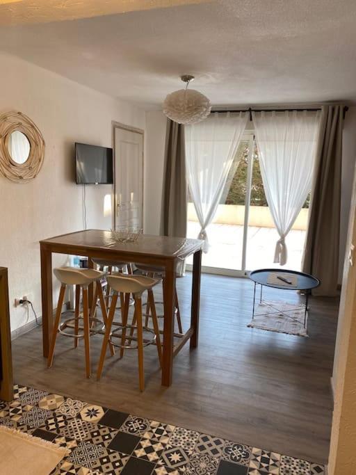 Appt 2 Pieces Port Frejus - Mega Terrasse + Garage Appartement Buitenkant foto