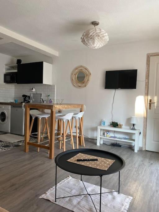 Appt 2 Pieces Port Frejus - Mega Terrasse + Garage Appartement Buitenkant foto